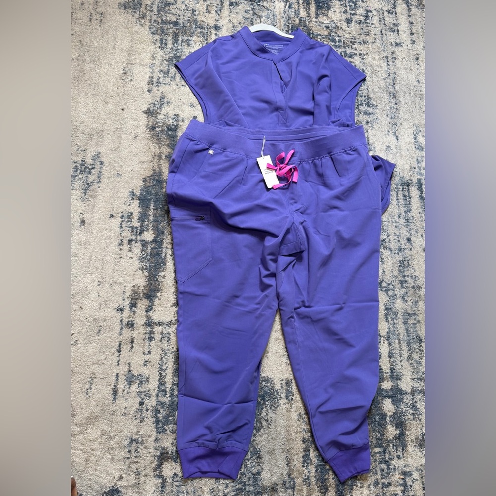 FIGS PLUS SIZE COLLECTION ✨ $START SCRUB DEALS XXL – 6XL AVAILABLE - Picture 14 of 16